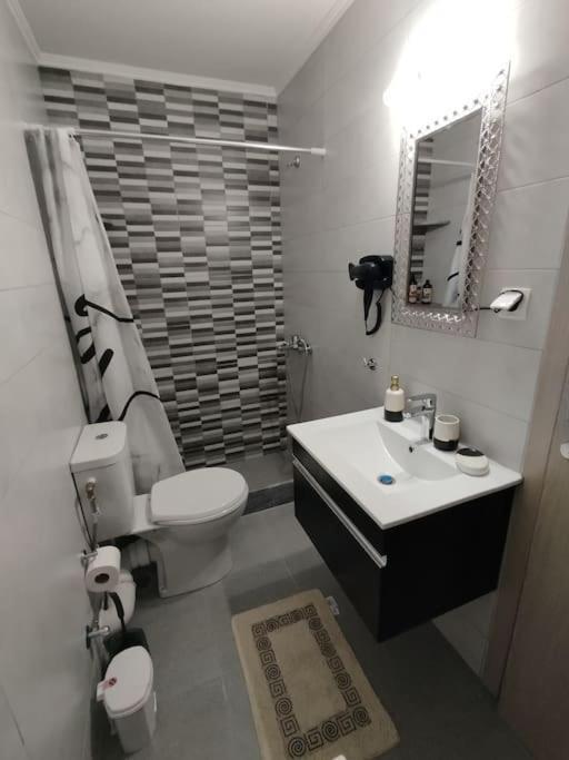 Familyhouse 1 Apartman Híosz Kültér fotó