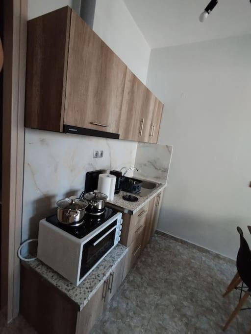 Familyhouse 1 Apartman Híosz Kültér fotó